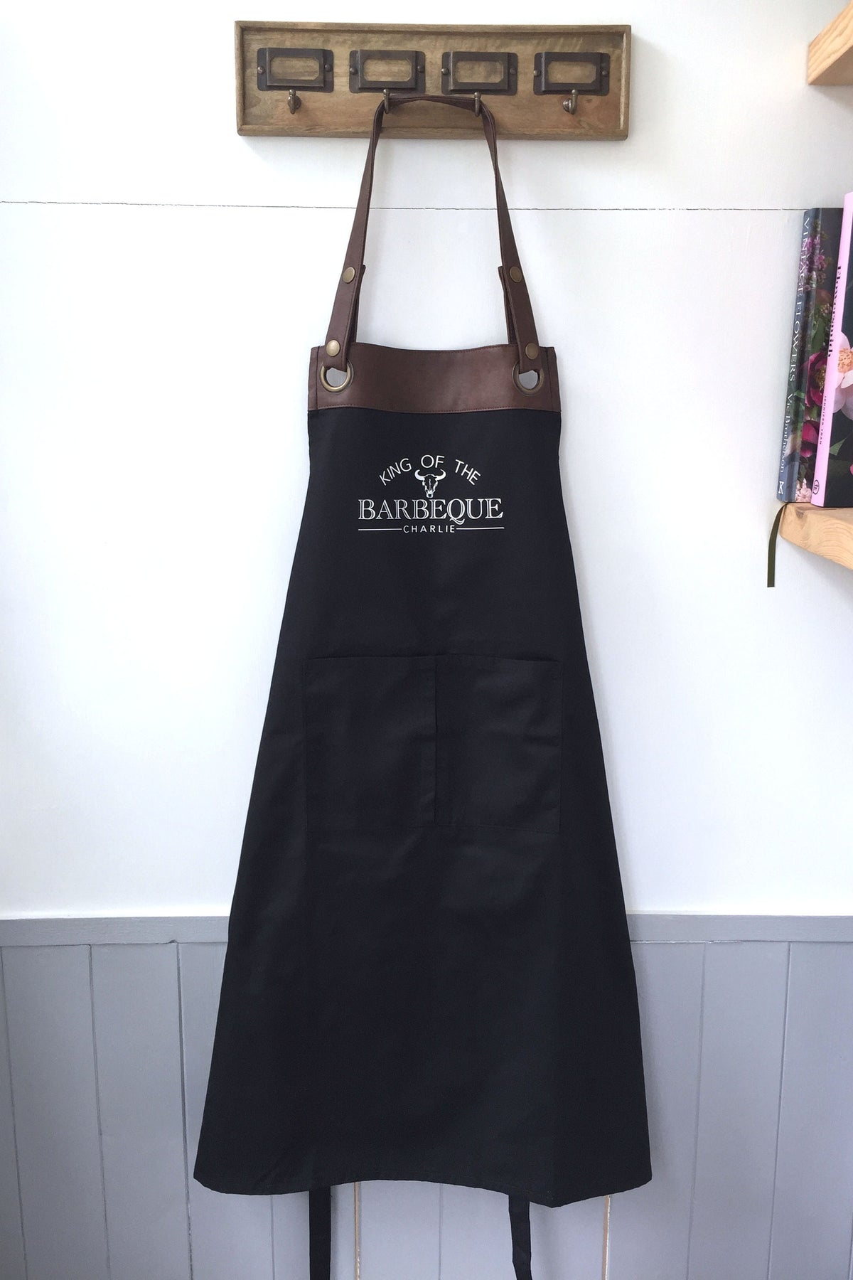 Personalised BBQ Apron, Gift for Dad, Husband, Grandad / Christmas / Birthday gift. Gifts for men. Barbeque, Barbecue UK -FREE Uk Postage