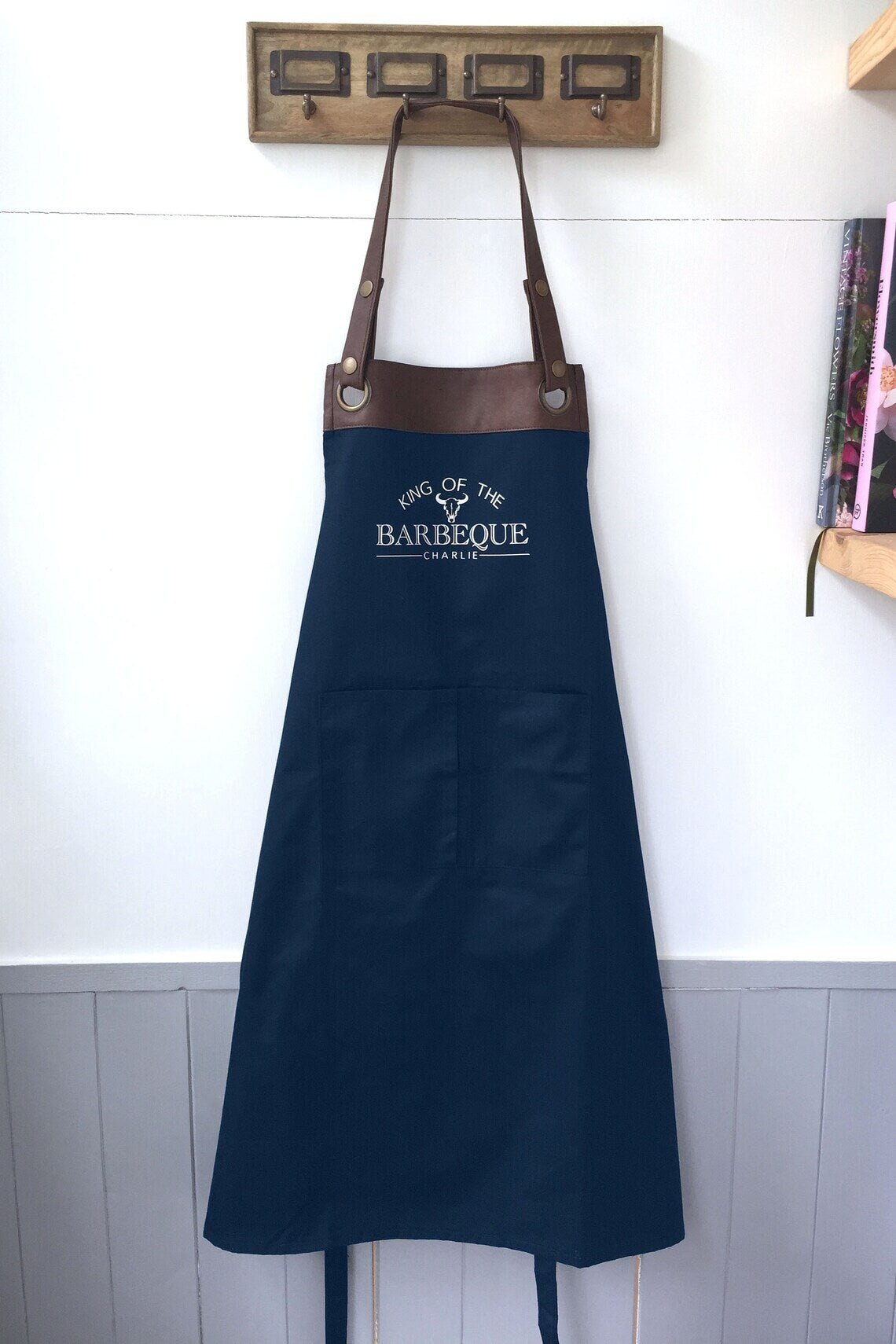 Personalised BBQ Apron, Gift for Dad, Husband, Grandad / Christmas / Birthday gift. Gifts for men. Barbeque, Barbecue UK -FREE Uk Postage