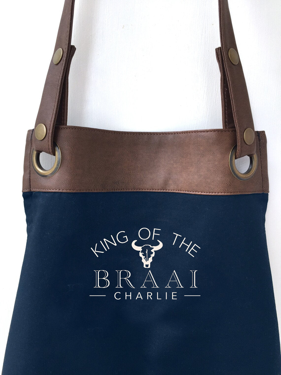 Premium Faux Leather Trim Braai Apron with Pockets, Personalised Name - Dad, Husband, Grandad, Christmas / Birthday gift - FREE Uk Postage