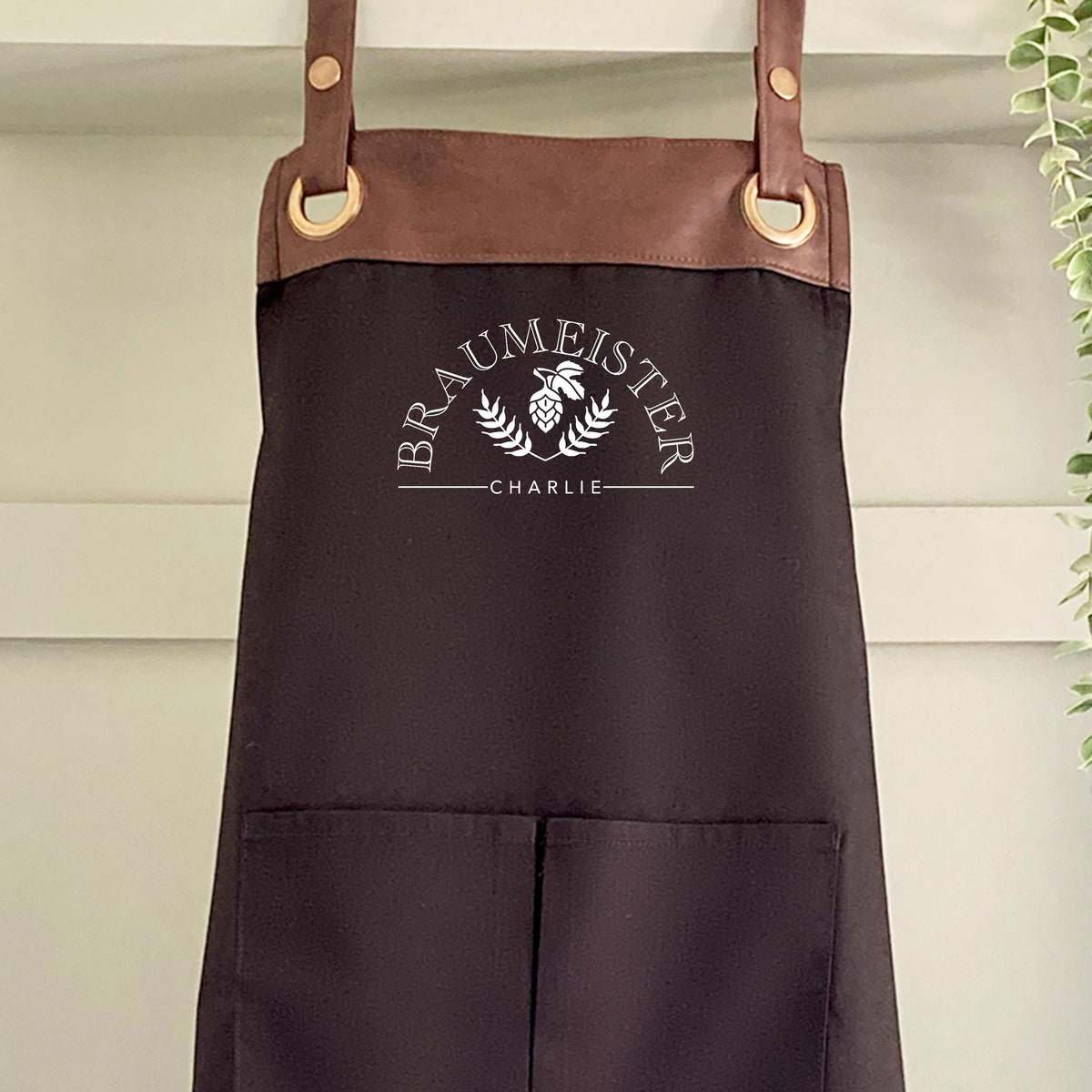 Premium Faux Leather Trim Braumeister Apron with Pockets,Personalised Name - Dad,Husband,Grandad/Fathers Day/Birthday giftUK-FREE Uk Postage