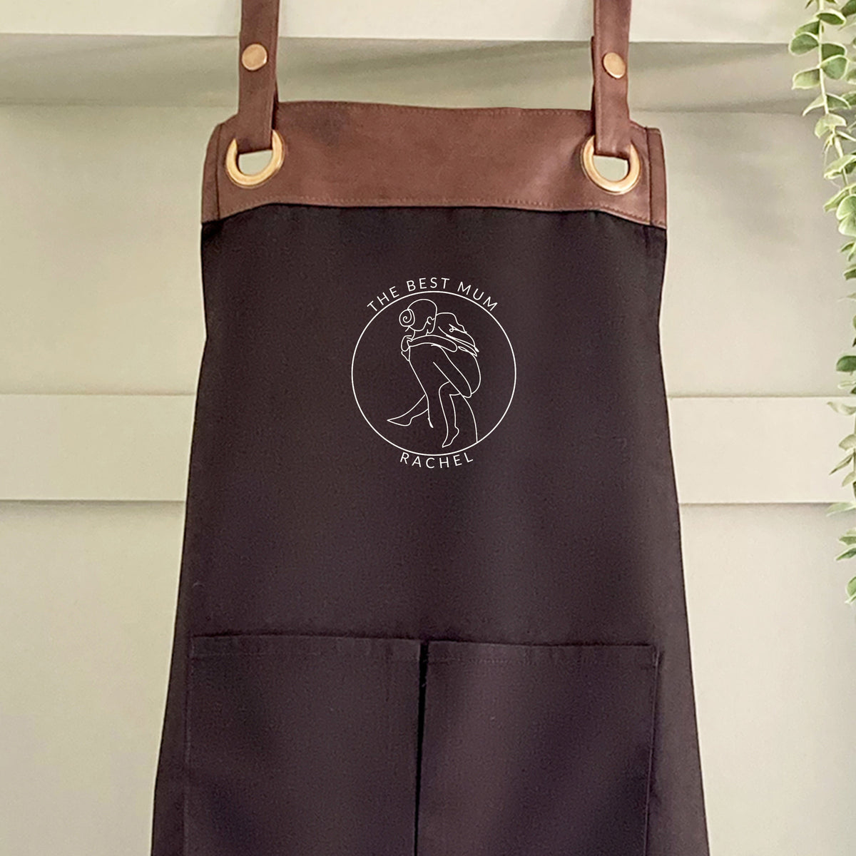 Premium Faux Leather Trim Best Mum Apron with Pockets, Personalised -Mum, Wife, Grandma,Mothers Day / Birthday gift UK - FREE Uk Postage