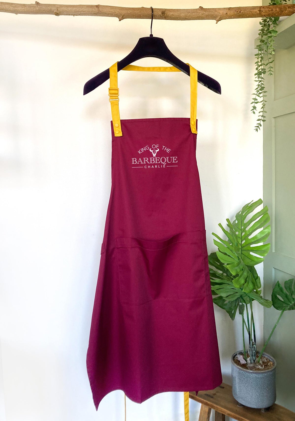 Personalised BBQ Apron with Pockets, Personalised Name - Dad, Husband, Grandad / Christmas /Birthday gift UK -FREE Uk Postage